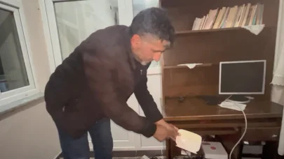 Akyaka’da dereler taştı, ahırları su bastı