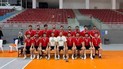Atatürk Üniversitesi, salon futbolunda da Türkiye Şampiyonu olarak süper lige yükseldi