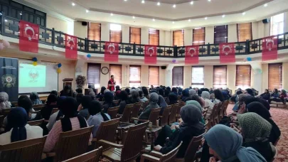 BÖF ekipleri öğrencileri bilgilendiriyor