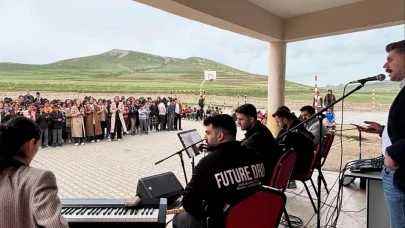 Diyadin’de öğrencilere motivasyon konseri