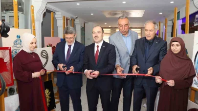 El emeği göz nuru emeklerini sergilediler