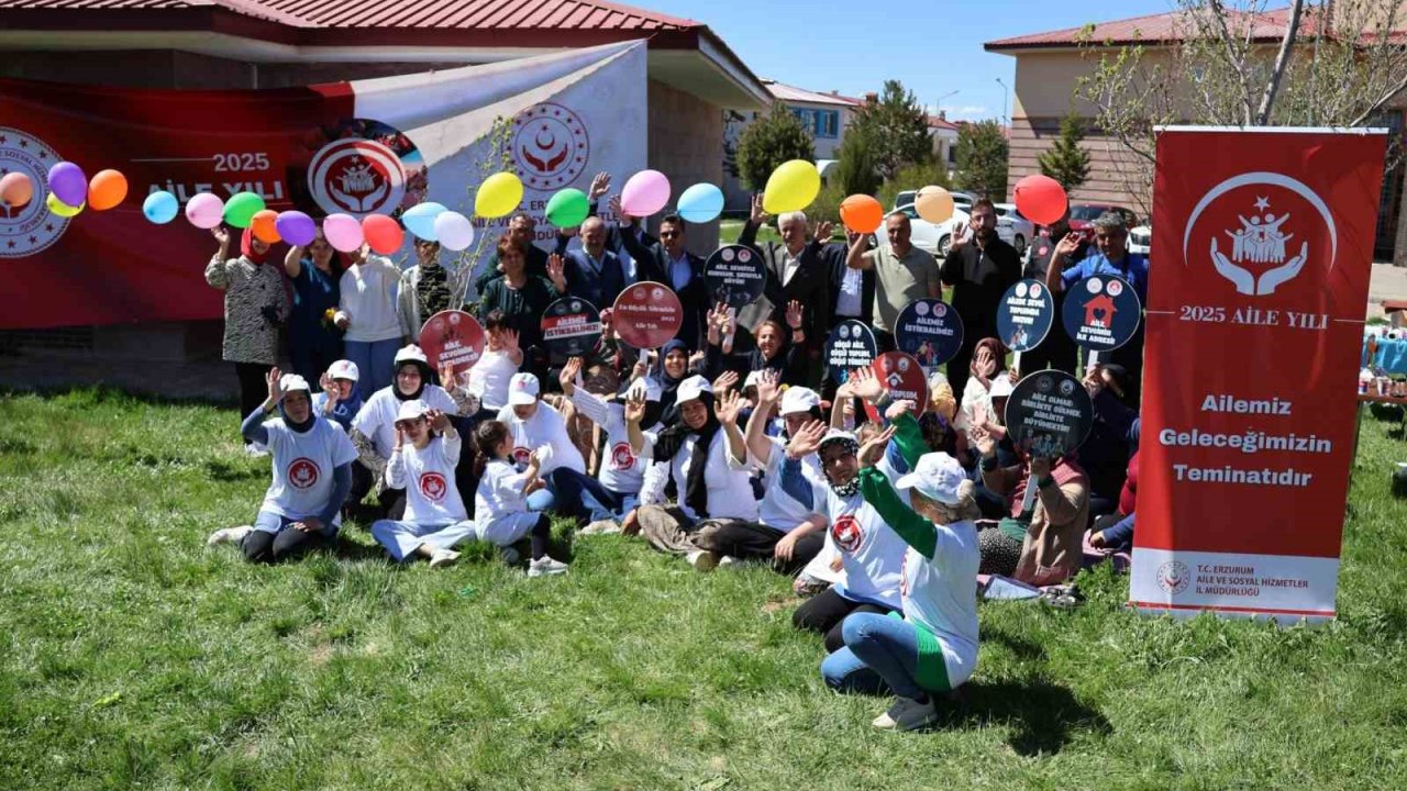 Erzurum’da engelli bireyler şenlikte doyasıya eğlendi