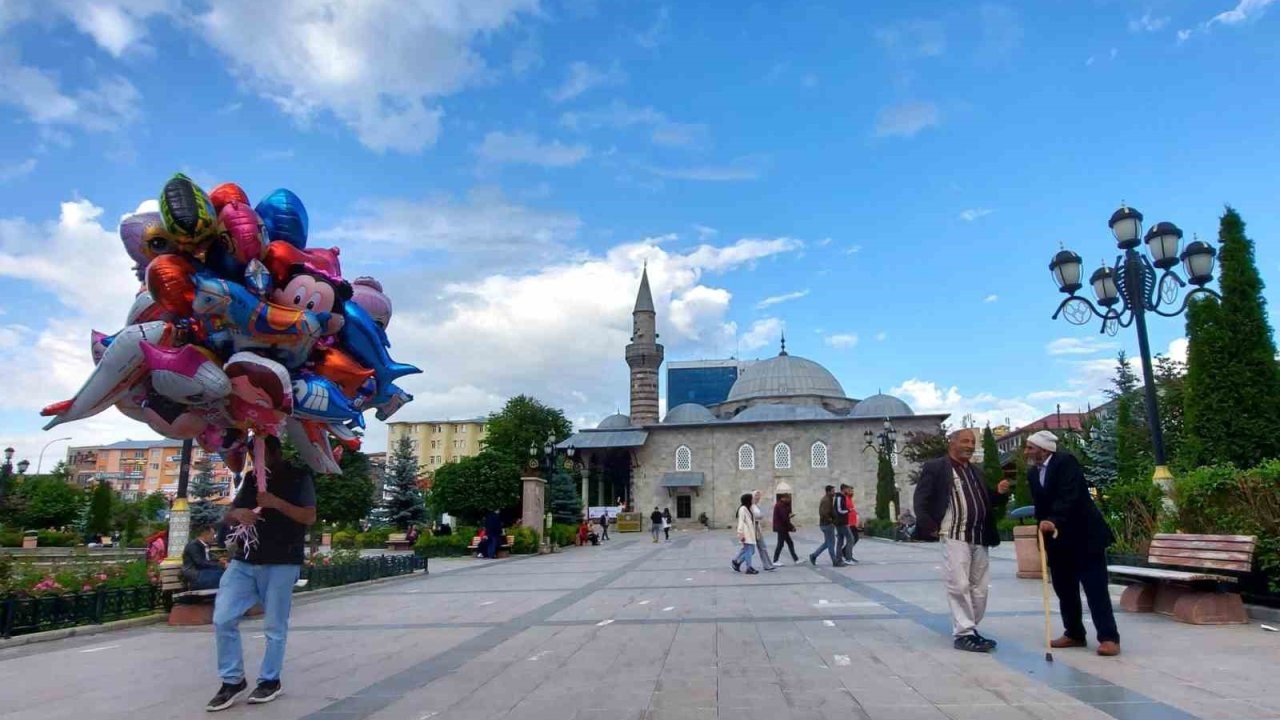 Erzurum’da genç nüfus sayısı 131 bin 913 kişi oldu