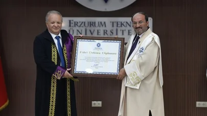 ETÜ’de 2024-2025 yılı akademik giysi ve ödül töreni gerçekleştirildi
