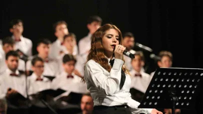 Fen Lisesi’nden türkü ve enstrüman dinletisi