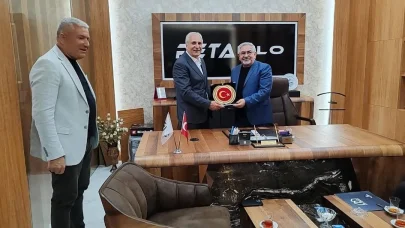 Hayırsever işadamından Eleşkirt Belediyesine hizmet aracı