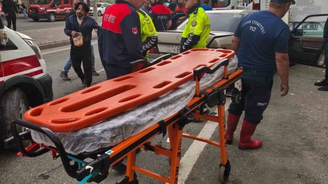 Iğdır‘da trafik kazası: 1’i ağır 4 yaralı