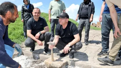 Kars Ani Ören Yeri’nde sur içi yollarının yapımı devam ediyor