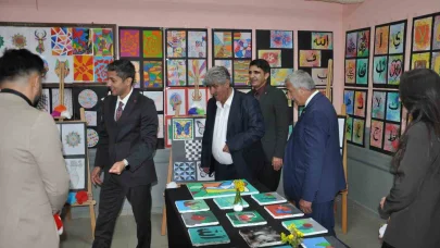 Köy okulunun duvarlarında sanat rüzgarı esti