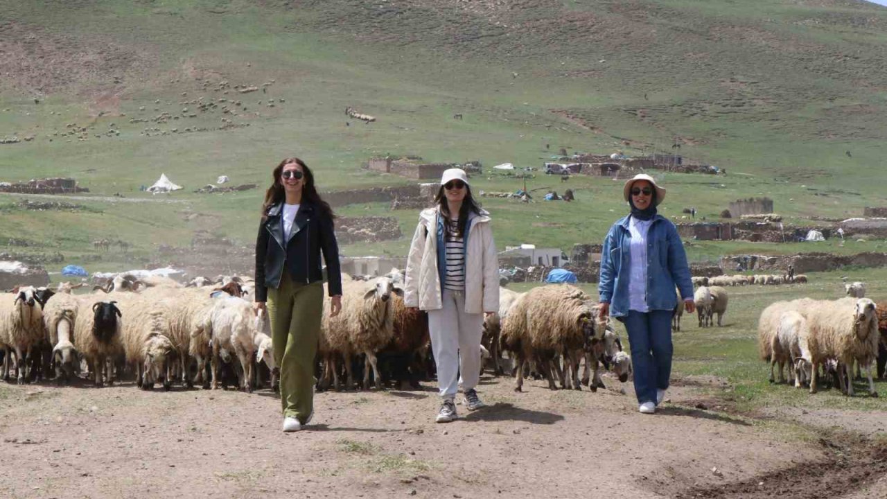 Ağrı'da öğretmenlerin doğada ilk deneyimi