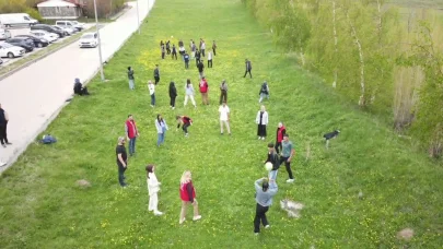 Polisten öğrencilere anlamlı 19 Mayıs etkinliği