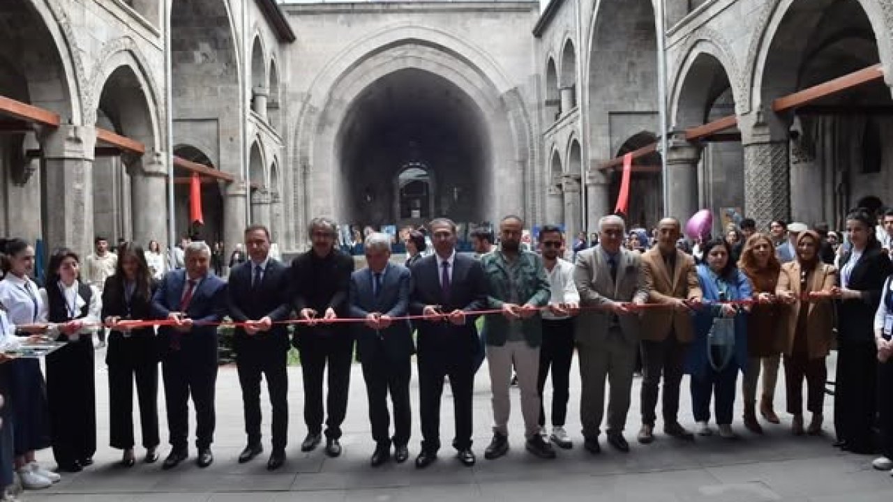 Raci Alkır Güzel Sanatlar Lisesi öğrencileri yine hayran bıraktı