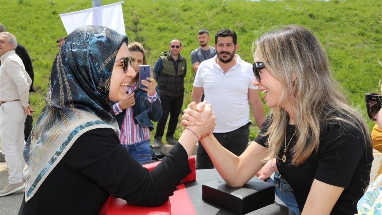 Erzurum'da sağlıkçılardan anlamlı etkinlik