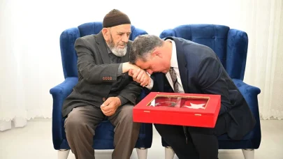Vali Çiftçi şehit ailesini ziyaret etti
