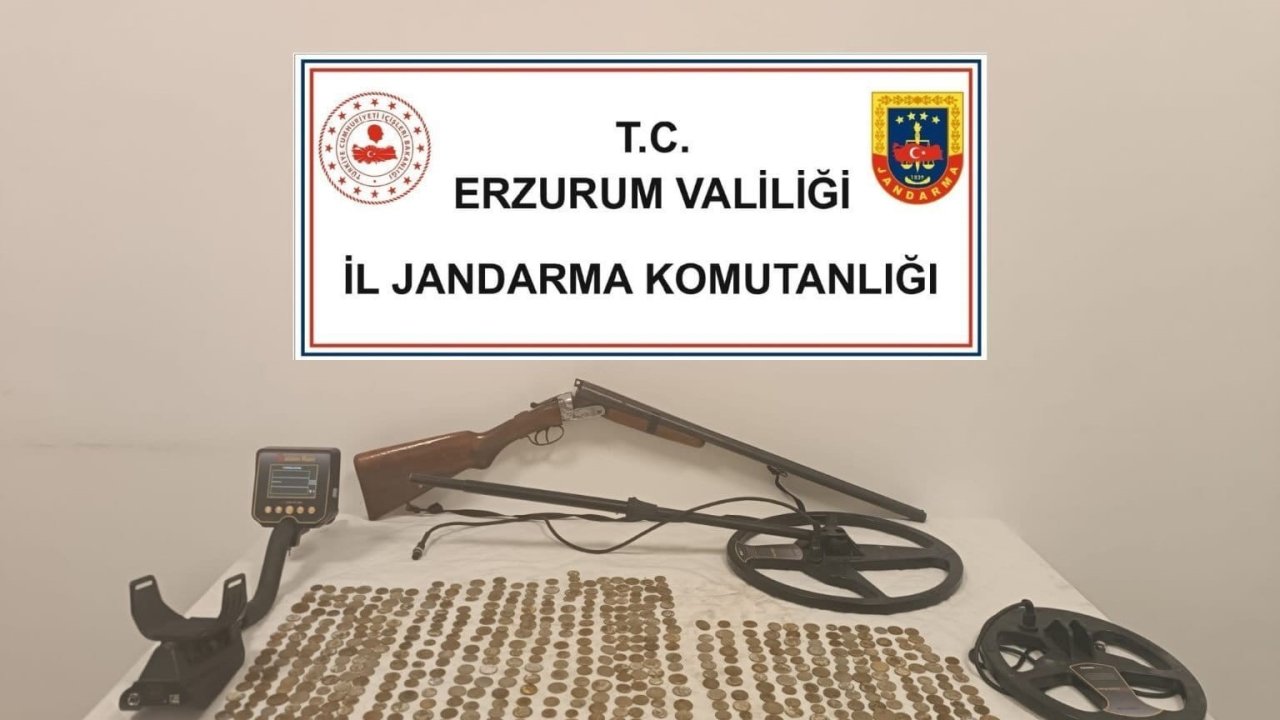 Tekman’da 615 adet tarihi sikke ele geçirildi