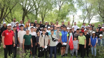 Tutak’ta "Gençlik Haftası" etkinlikleri kapsamında bisiklet turu düzenlendi