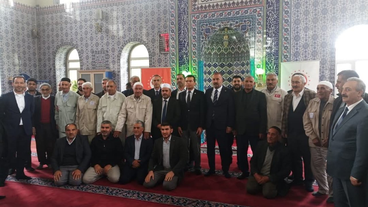Tutak’ta hacı adayları kutsal topraklara uğurlandı