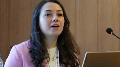 Uzmanlar ilaç kullanımı hakkında bilgilendirdi