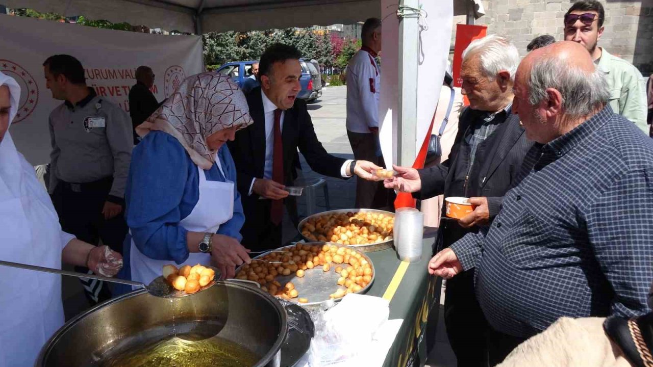 Erzurum'da Bulgur Çorbası ve Kaz Lokması ikram edildi