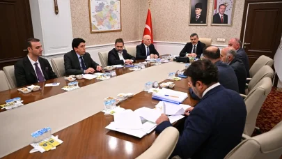 2. Organize Sanayi Bölgesi yönetim kurulu Vali Çiftçi başkanlığında toplandı