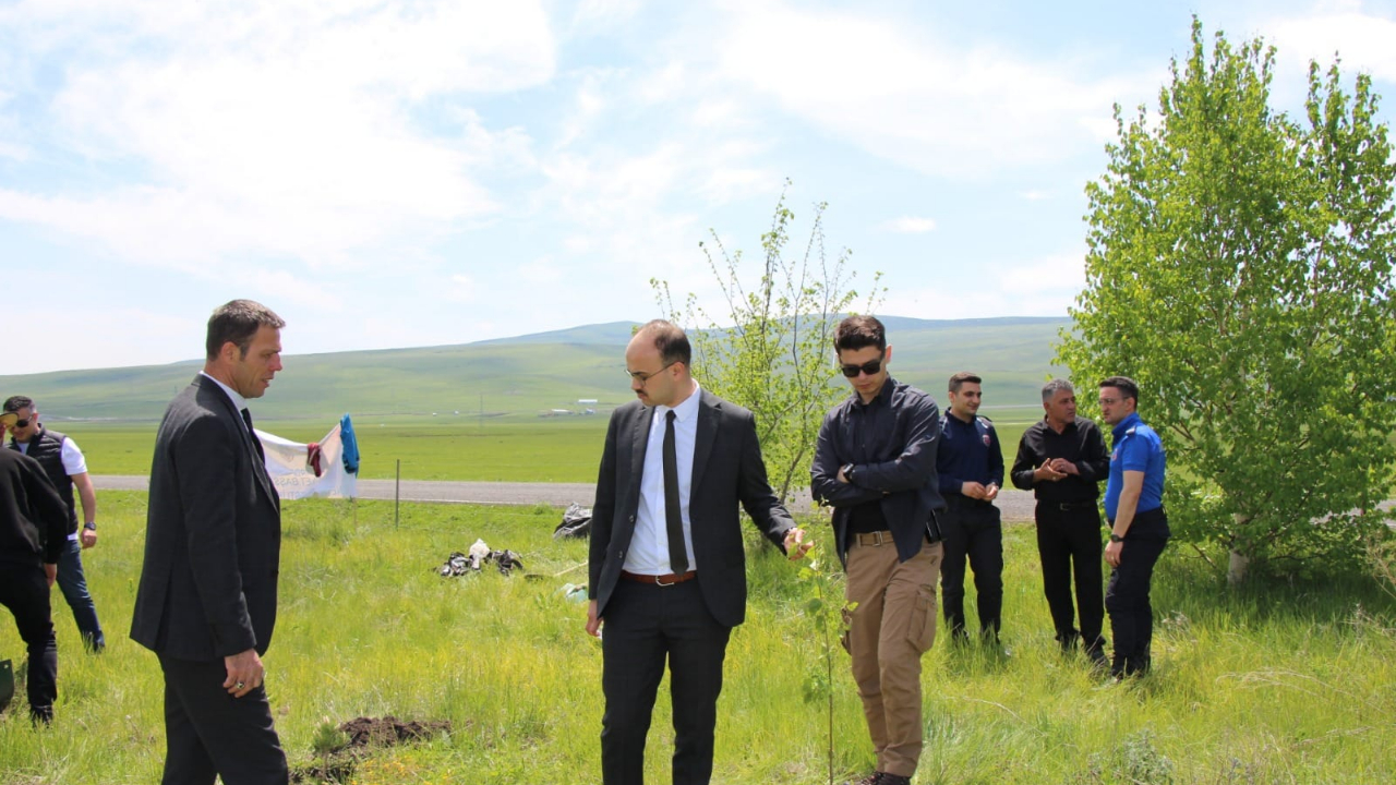 Ardahan'da 250 fidan toprakla buluştu