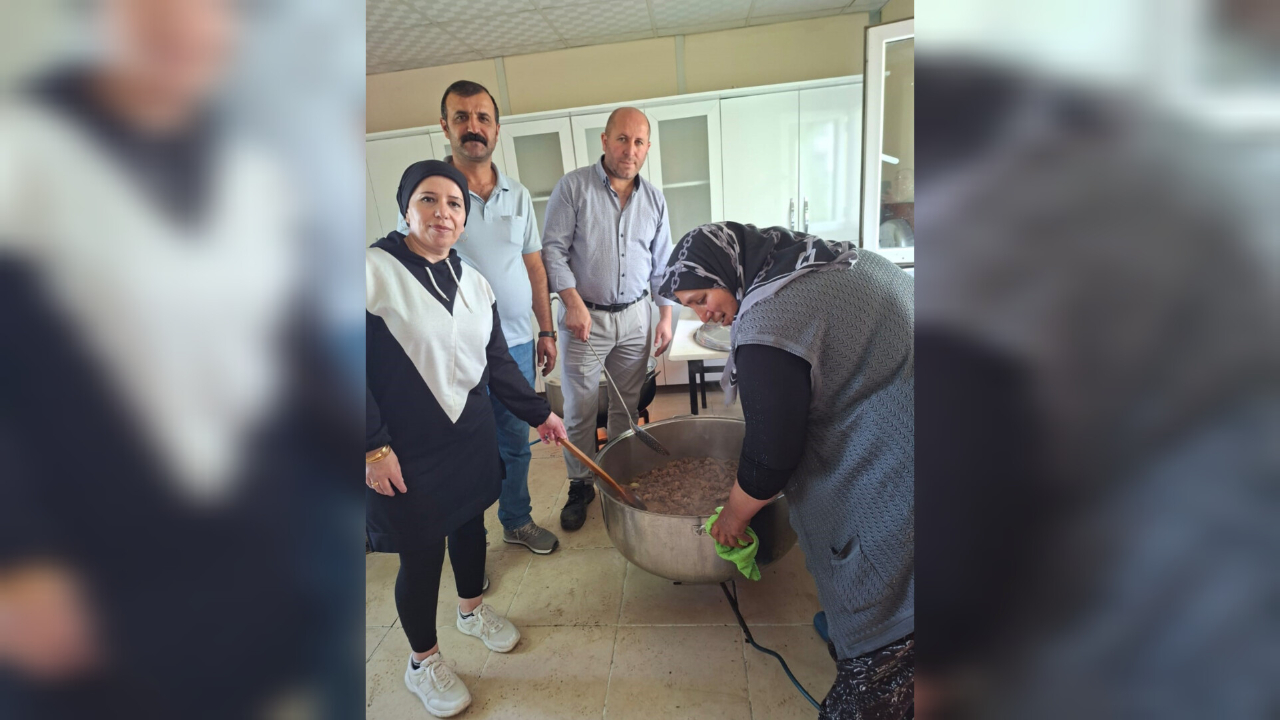 Kars’ta mahalle sakinlerinden örnek davranış