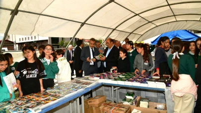 Ardahan'da "Kitap Günleri Fuarı" yoğun ilgi gördü