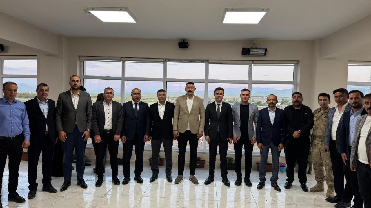 Kaymakam Demirkıran onuruna veda yemeği