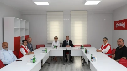 Vali Ziya Polat, Kızılay'ı ziyaret etti
