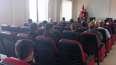 Akyaka’da kurum çalışanları bilgilendirildi