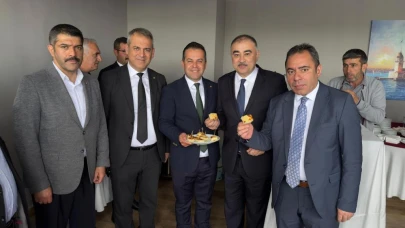 İş Dünyası Kars’ta buluştu, Erzurum su böreği ikram edildi