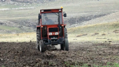 Kars’ta her 2 araçtan 1’isi traktör