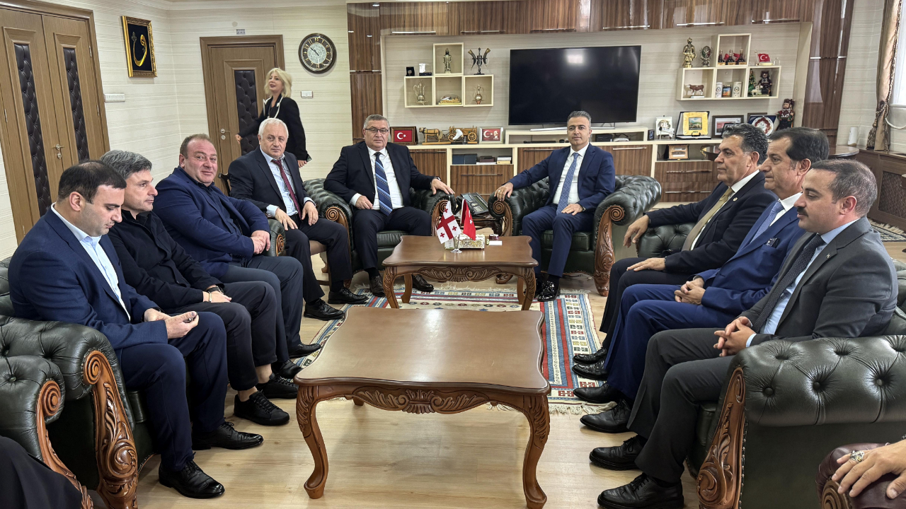 Gürcistan'ın Ahıska Bölge Valisi Gelashvili, Ardahan’da