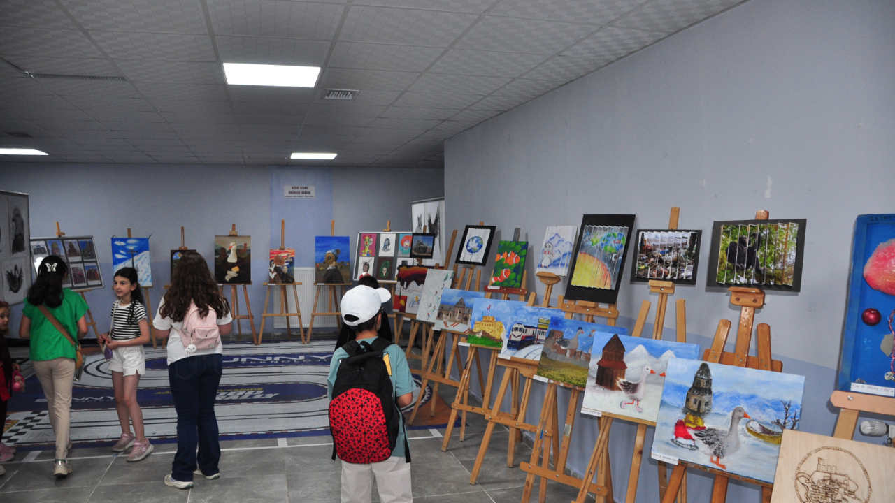 Kars’ta 6. Geleneksel Bilim ve Sanat Şenliği açıldı