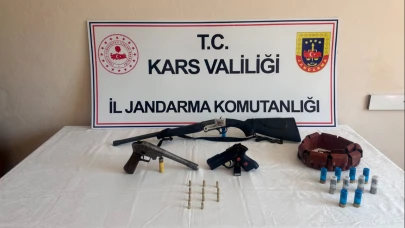 Kars’ta silah ve mühimmat ele geçirildi