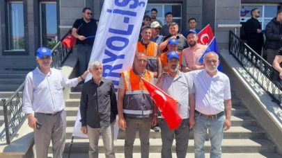 Kamu işçileri Kars’ta eylem yaptı