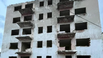 Kars’ta terk edilmiş lojmanlar, TOKİ umudu bekliyor