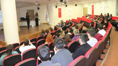 Sağlık çalışanlarına el hijyeni eğitimi verildi