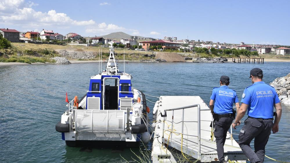 Ekipler kaçak avcılara geçit vermiyor