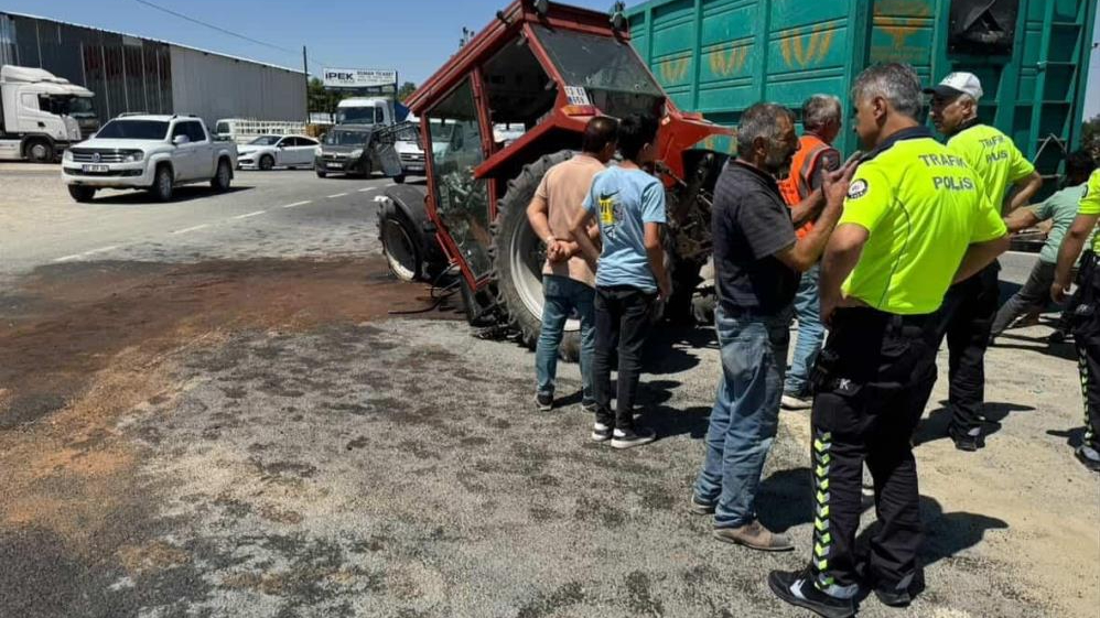 Elazığ’da traktör ile otomobil çarpıştı: 3 yaralı
