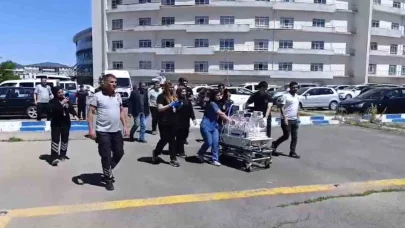 Ağrı’da solunum sıkıntısı yaşayan bebek helikopter ambulansla Tatvan’a sevk edildi