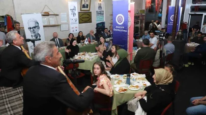"Cahit Arf halk buluşmaları: Temelli kıraathanesinde bilim ve kültür sohbetleri" programı yoğun ilgi gördü