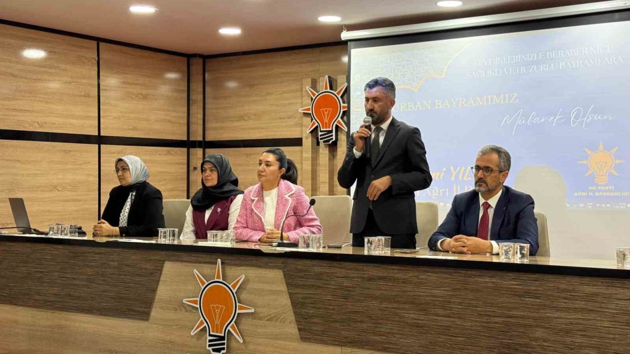 Cumhurbaşkanı Erdoğan, AK Parti Ağrı teşkilatının bayramını telefonla kutladı