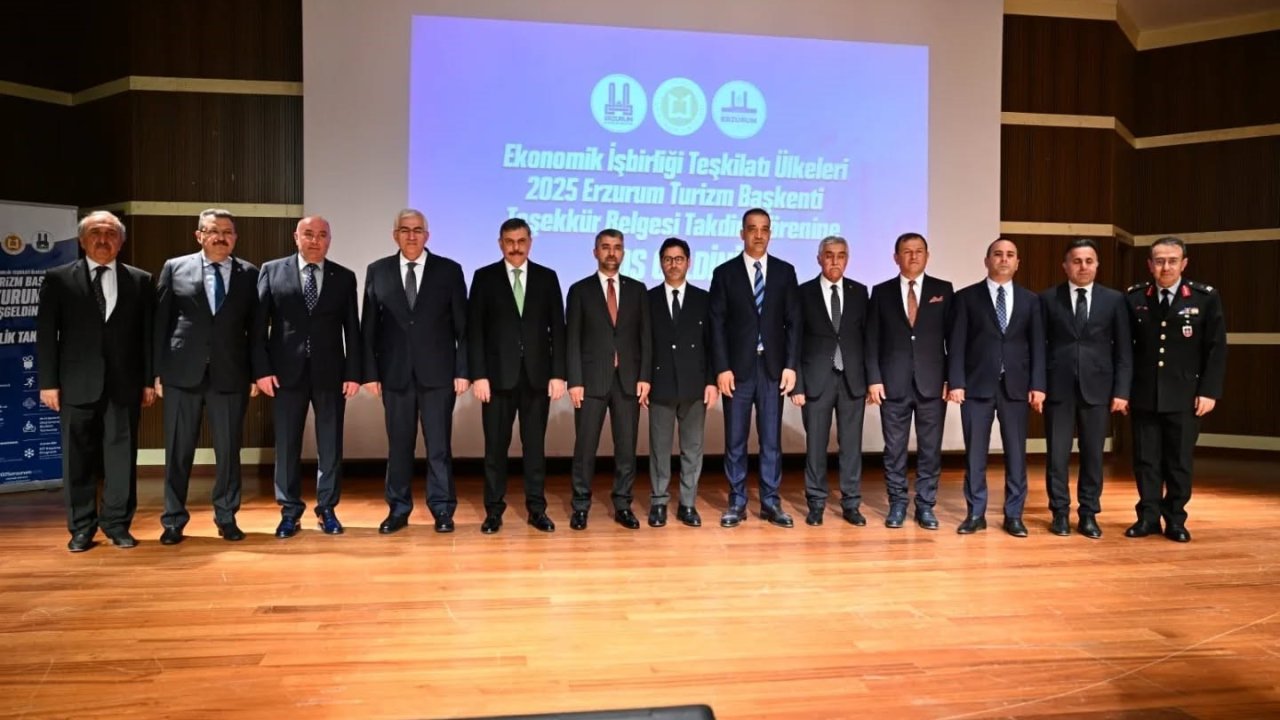 EİT 2025 Erzurum Turizm Başkenti teşekkür belgesi takdim töreni düzenlendi