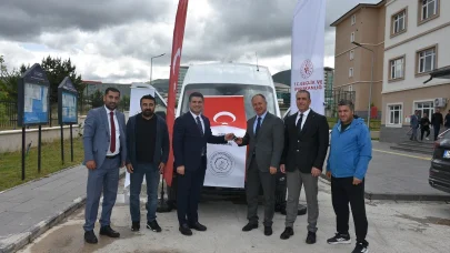 Erzurum Gençlik Spor Kulübü’ne yeni minibüs