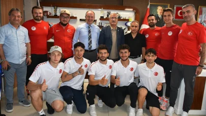Erzurum GSİM Short Track olimpik milli takımını ağırladı