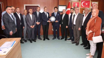 Erzurum Ticaret Borsası’ndan Hınıs’a çıkarma: Üyelerle buluşma, yerel ürünlere destek, turizm vurgusu