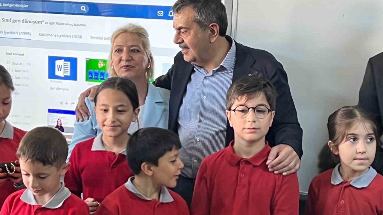 Milli Eğitim Bakanı Tekin, Erzurum'da