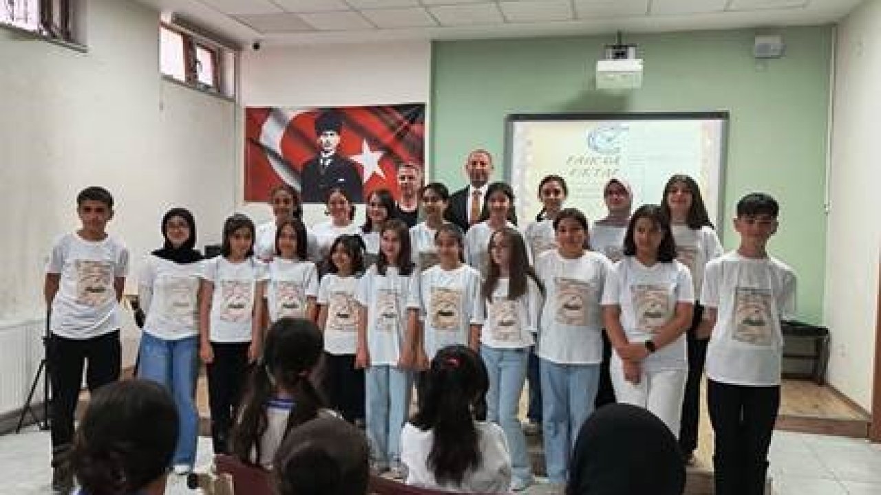 Erzurum&#039;da &quot;Kalpten kaleme, kalemden sahneye&quot; şiir dinletisi