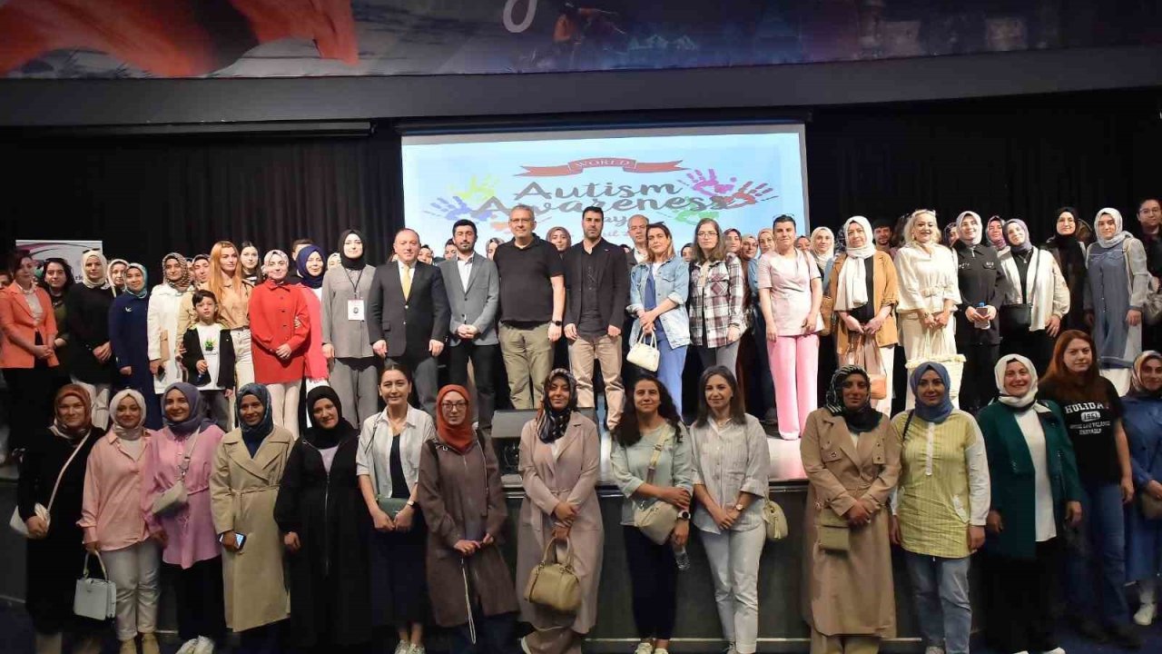 Erzurum'da otizm farkındalık eğitimi yoğun ilgi gördü